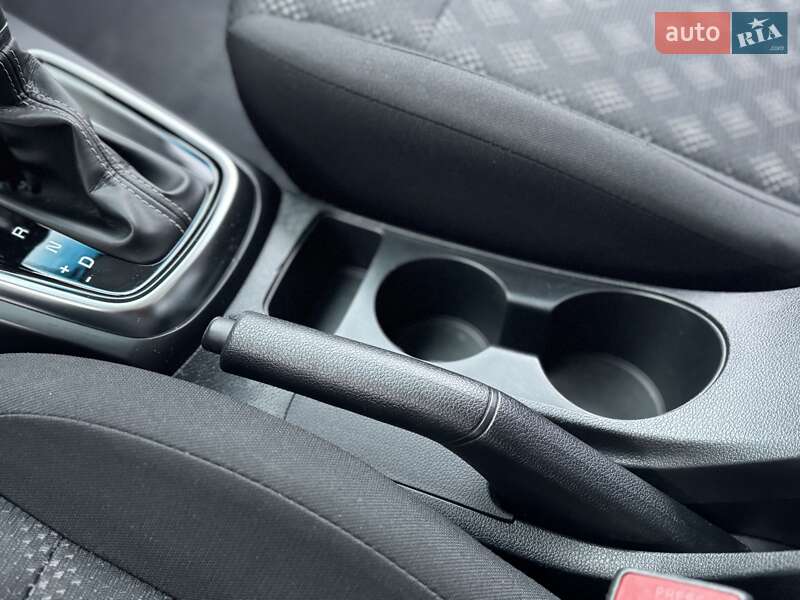 Седан Kia Rio 2017 в Киеве