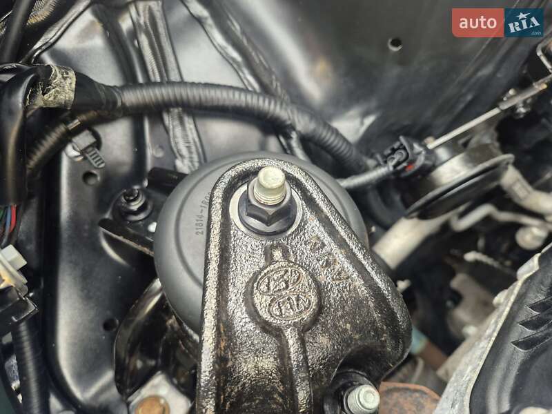 Седан Kia Rio 2015 в Киеве