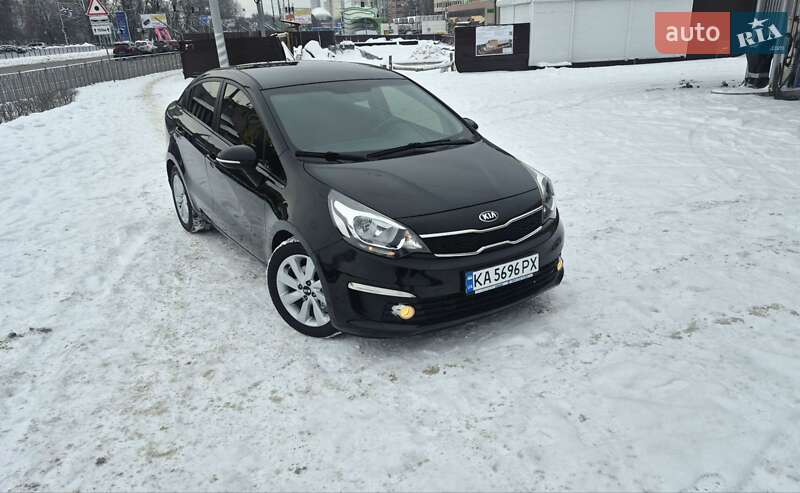 Седан Kia Rio 2015 в Киеве