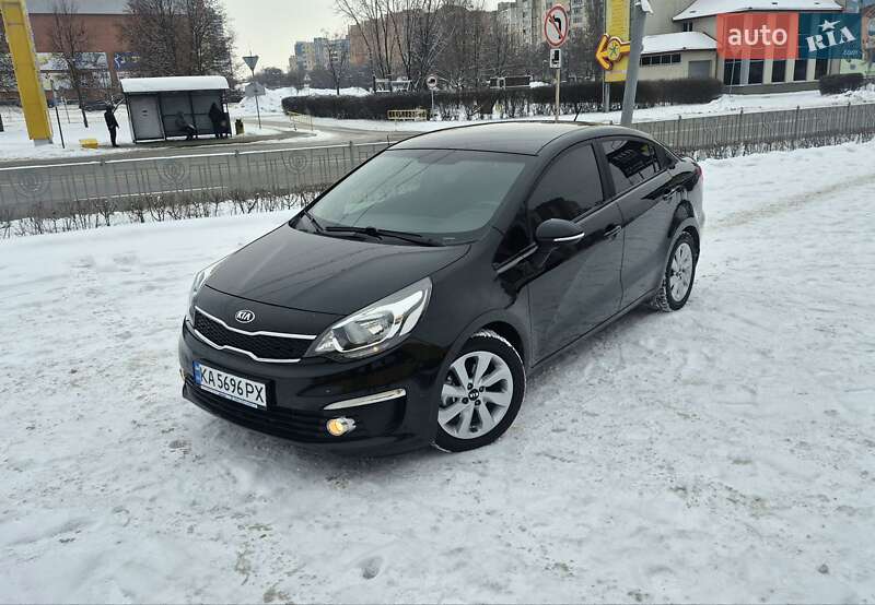 Седан Kia Rio 2015 в Киеве