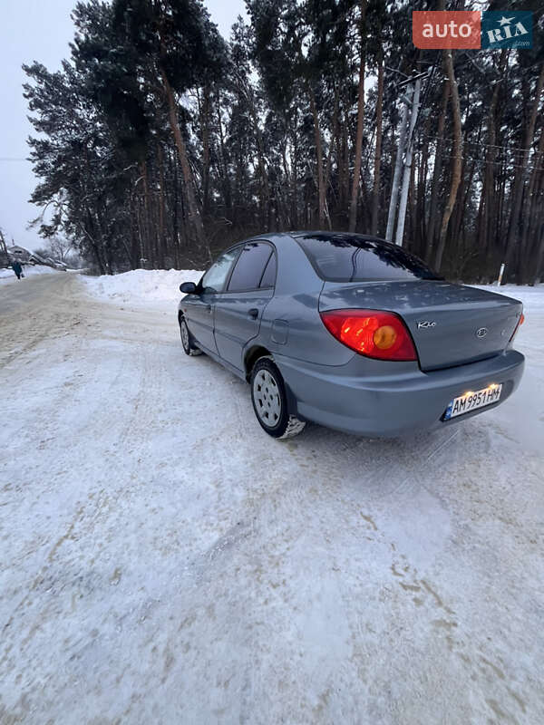 Kia Rio 2002 Kia Rio 2002