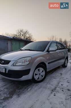 Хэтчбек Kia Rio 2007 в Николаеве