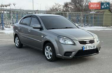 Седан Kia Rio 2011 в Днепре