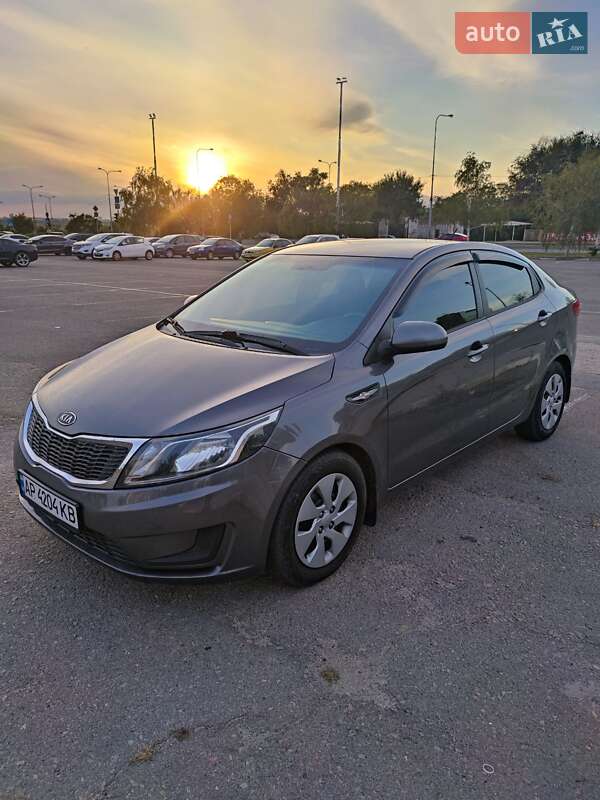 Седан Kia Rio 2012 в Запорожье