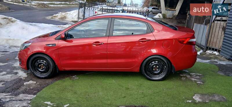 Седан Kia Rio 2011 в Львове