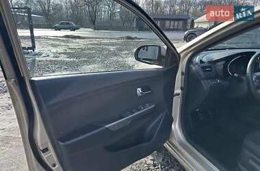 Седан Kia Rio 2012 в Чернівцях