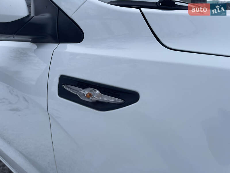 Седан Kia Rio 2013 в Киеве