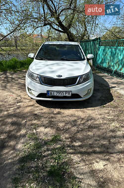 Седан Kia Rio 2013 в Києві