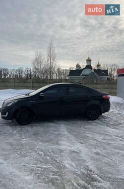 Седан Kia Rio 2013 в Борисполі