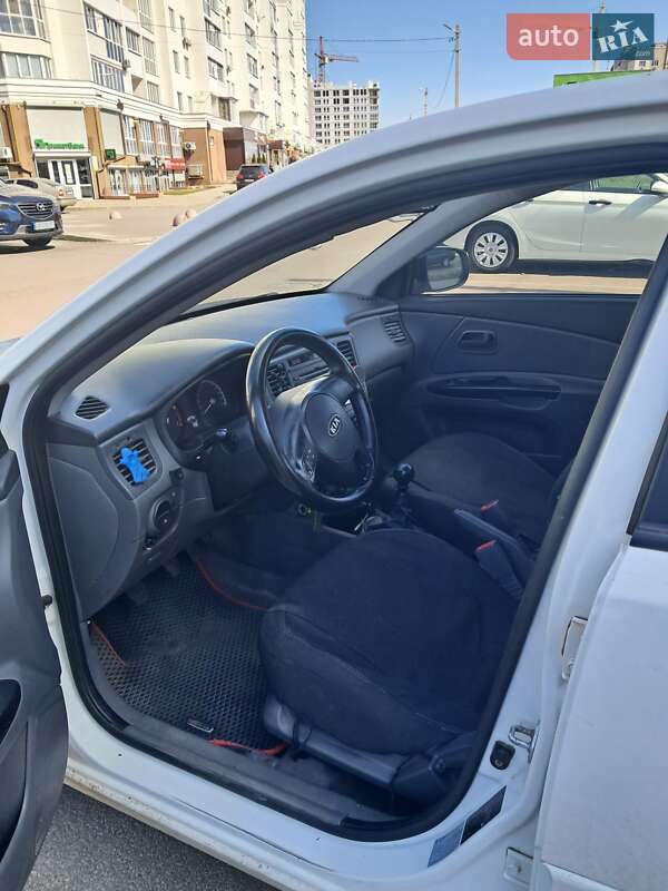 Седан Kia Rio 2010 в Чернигове фото 7 Седан Kia Rio 2010 в Чернигове