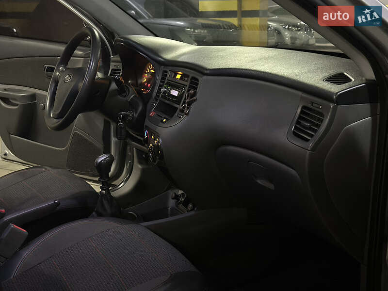 Седан Kia Rio 2007 в Днепре фото 18 Седан Kia Rio 2007 в Днепре