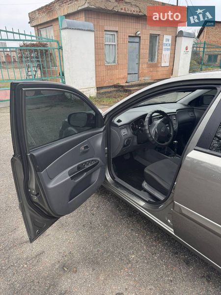 Седан Kia Rio 2011 в Киеве