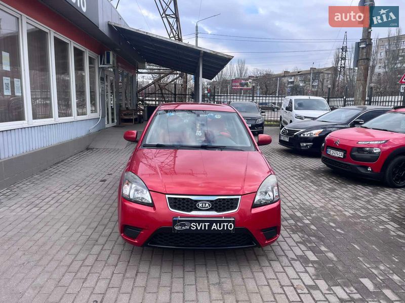 Седан Kia Rio 2011 в Николаеве