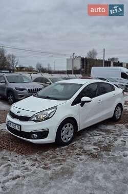 Седан Kia Rio 2017 в Киеве