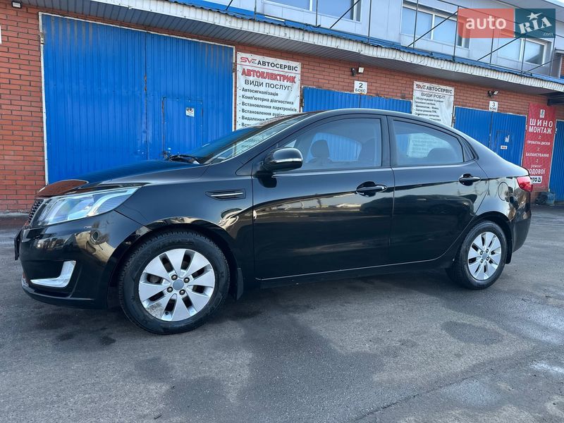 Седан Kia Rio 2012 в Хмельницком