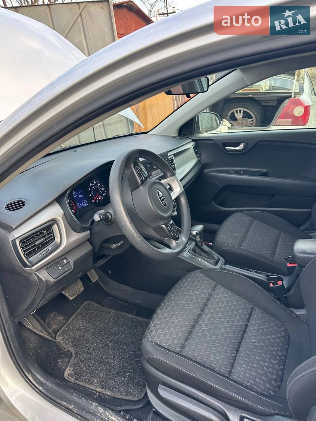 2017 Kia Rio - мініатюра 2