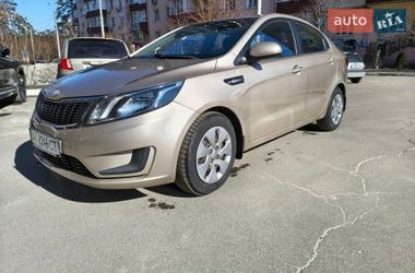 Седан Kia Rio 2011 в Обухове