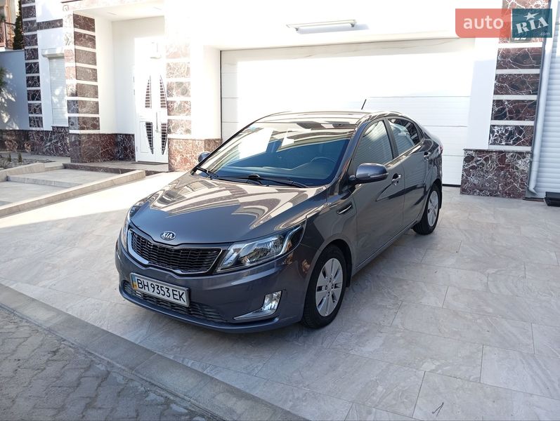 Седан Kia Rio 2013 в Одессе