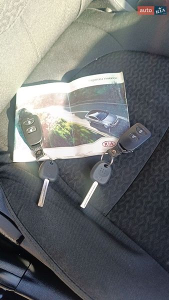 Седан Kia Rio 2012 в Харькове