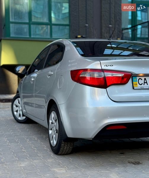 Седан Kia Rio 2011 в Киеве