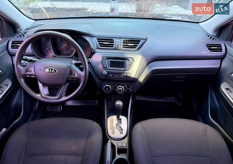 Седан Kia Rio 2011 в Киеве
