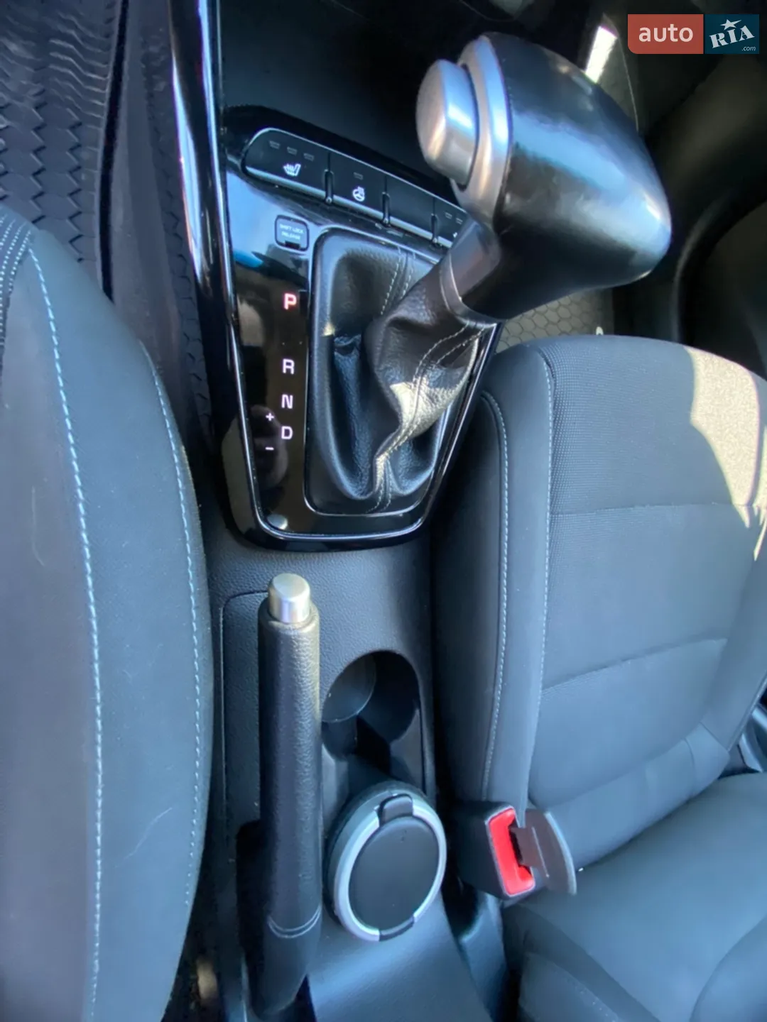 2017 Kia Rio - мініатюра 16