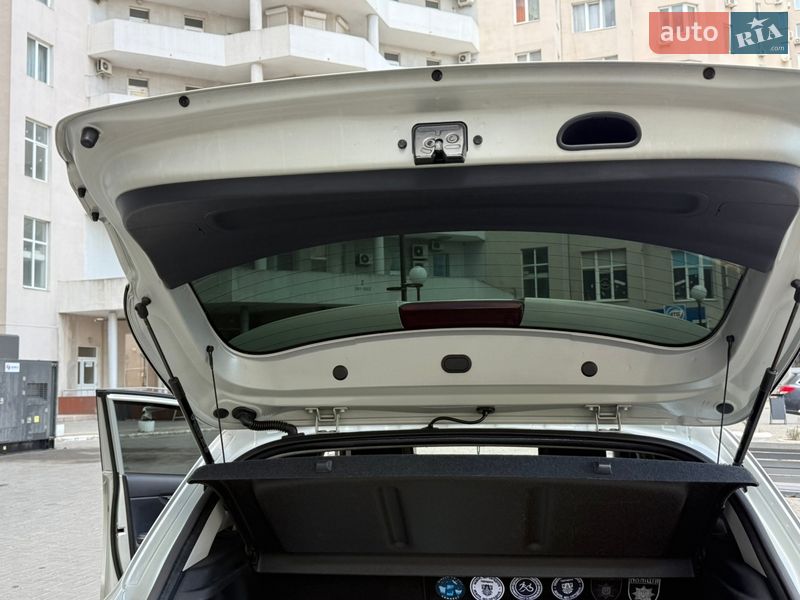 Хэтчбек Kia Rio 2018 в Одессе