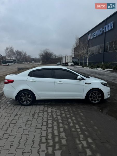 Седан Kia Rio 2013 в Белой Церкви