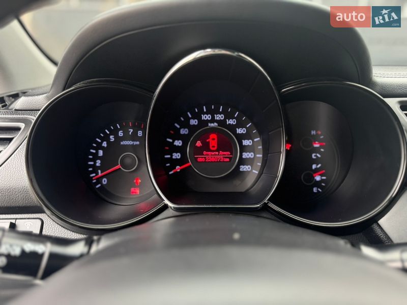 Седан Kia Rio 2013 в Белой Церкви