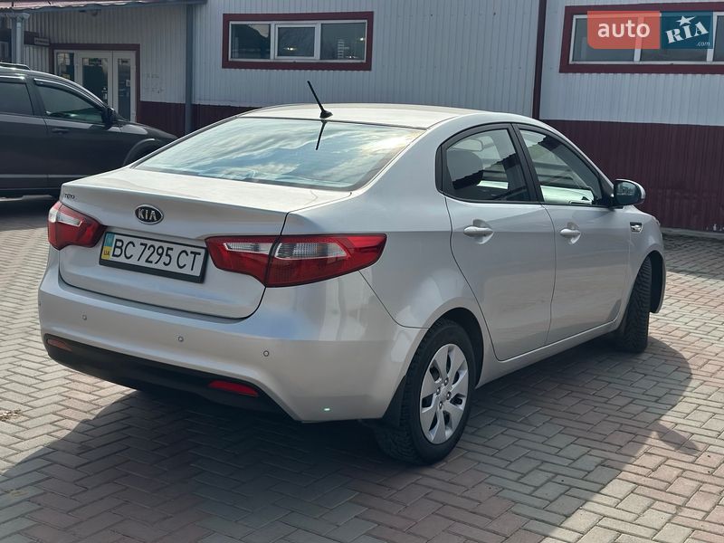 Седан Kia Rio 2012 в Ладыжине фото 5 Седан Kia Rio 2012 в Ладыжине