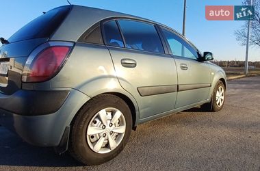 Хэтчбек Kia Rio 2008 в Киеве