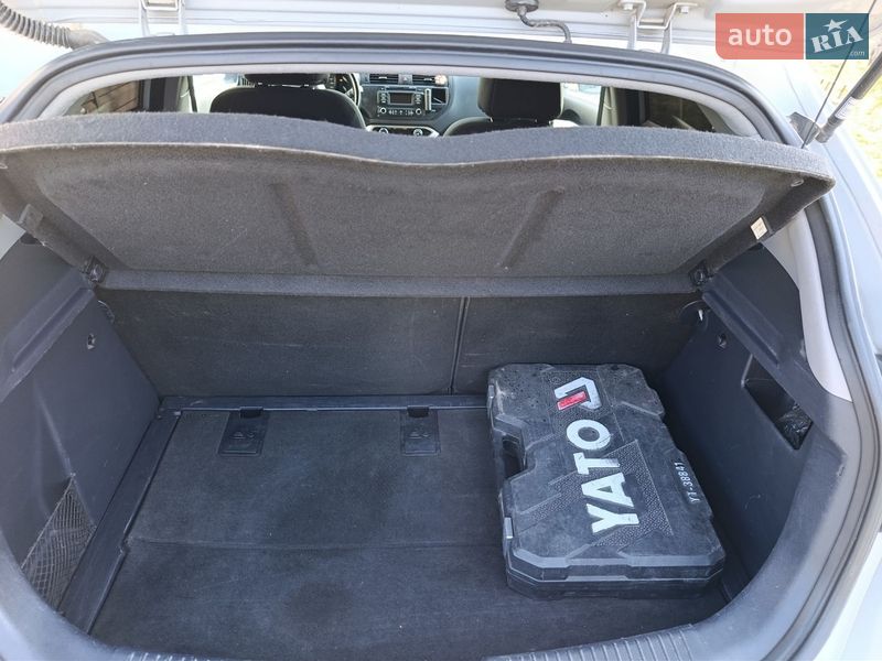 Хетчбек Kia Rio 2014 в Володимирі фото 18 Хетчбек Kia Rio 2014 в Володимирі