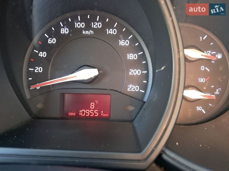 Седан Kia Rio 2017 в Киеве