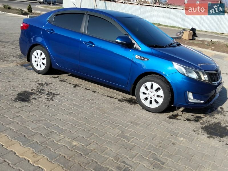 Седан Kia Rio 2012 в Миколаєві