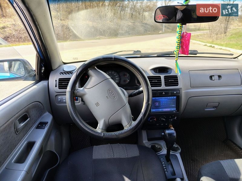 Универсал Kia Rio 2002 в Одессе