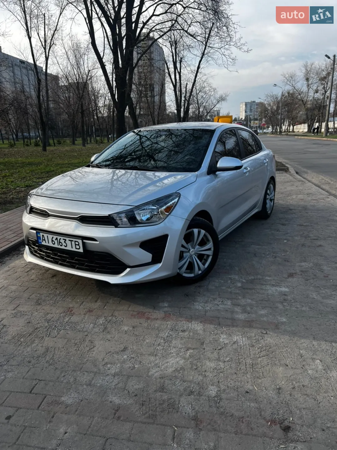 2021 Kia Rio - мініатюра 2