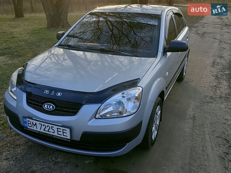 Хэтчбек Kia Rio 2008 в Ромнах фото Хэтчбек Kia Rio 2008 в Ромнах