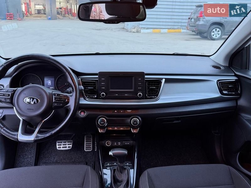 Хэтчбек Kia Rio 2017 в Киеве