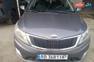 Седан Kia Rio 2013 в Тростянце