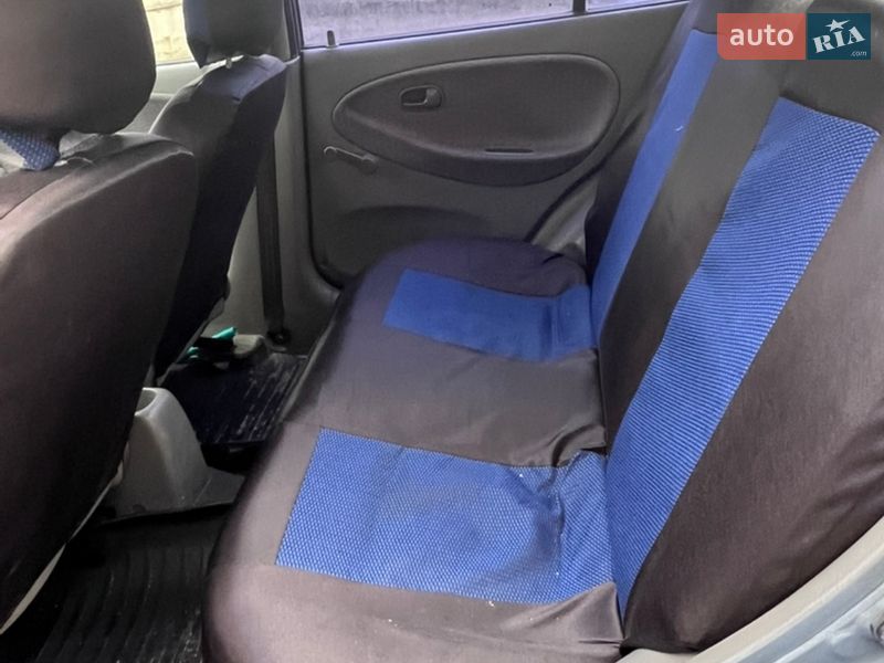 Седан Kia Rio 2002 в Житомире фото 8 Седан Kia Rio 2002 в Житомире