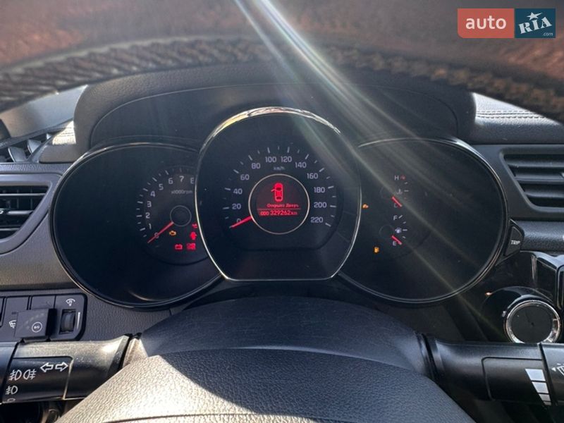 Седан Kia Rio 2013 в Києві