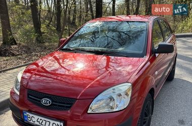 Хетчбек Kia Rio 2008 в Львові