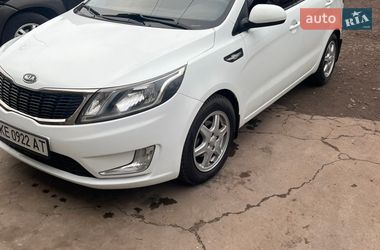 Седан Kia Rio 2012 в Кривому Розі
