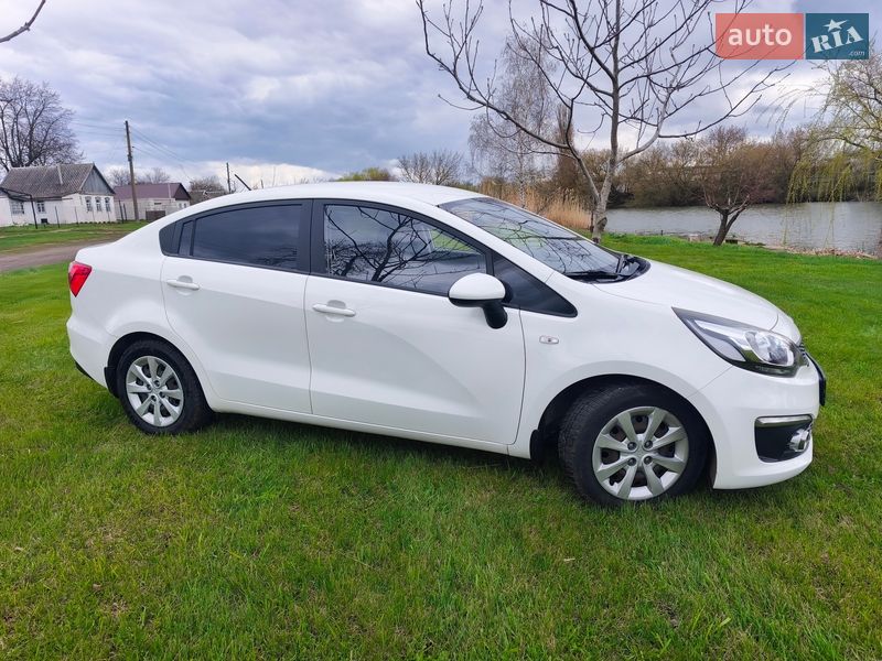 Седан Kia Rio 2015 в Харькове