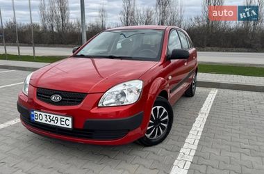 Хэтчбек Kia Rio 2009 в Каменец-Подольском
