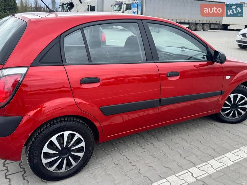 Хэтчбек Kia Rio 2009 в Каменец-Подольском фото 7 Хэтчбек Kia Rio 2009 в Каменец-Подольском