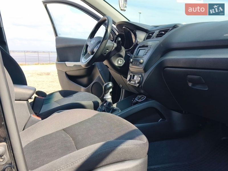 Хетчбек Kia Rio 2013 в Києві фото 23 Хетчбек Kia Rio 2013 в Києві