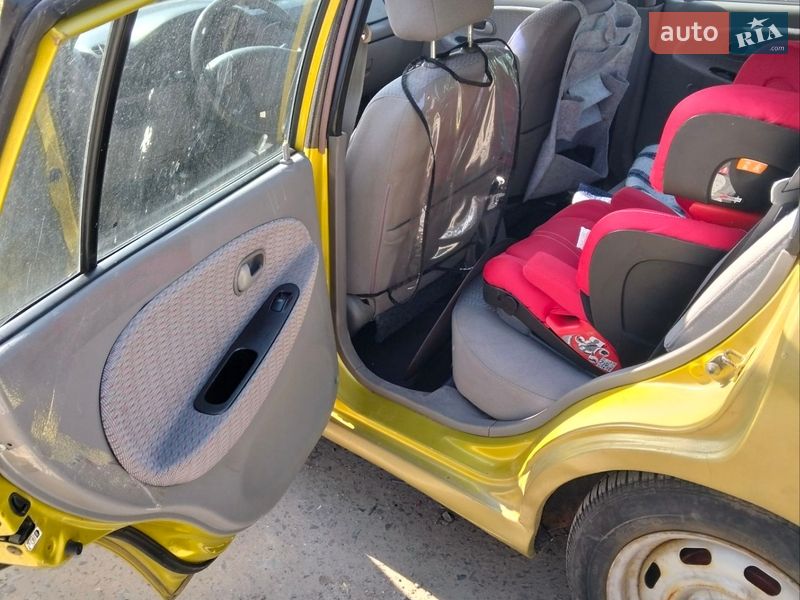 Универсал Kia Rio 2001 в Львове