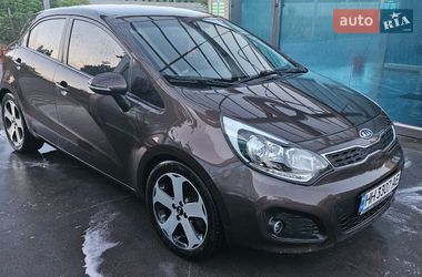 Хэтчбек Kia Rio 2012 в Одессе