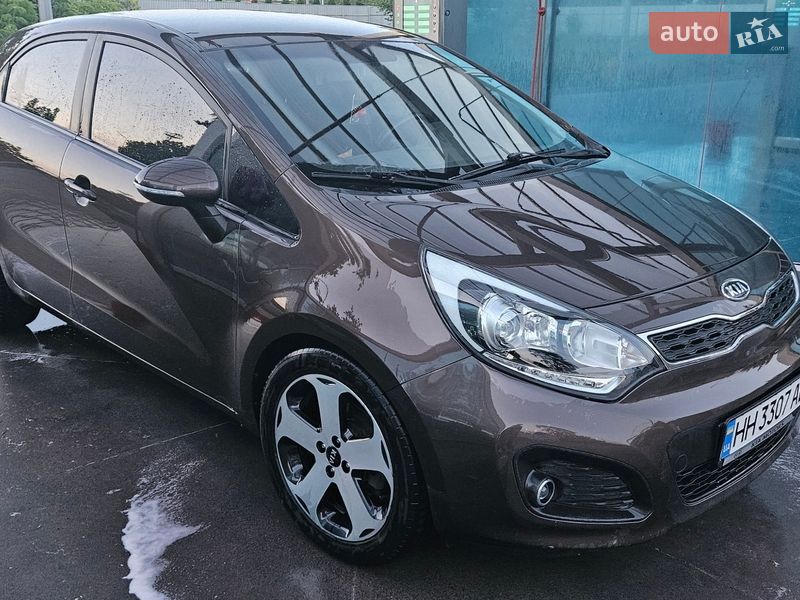 Kia Rio 2012 Kia Rio 2012